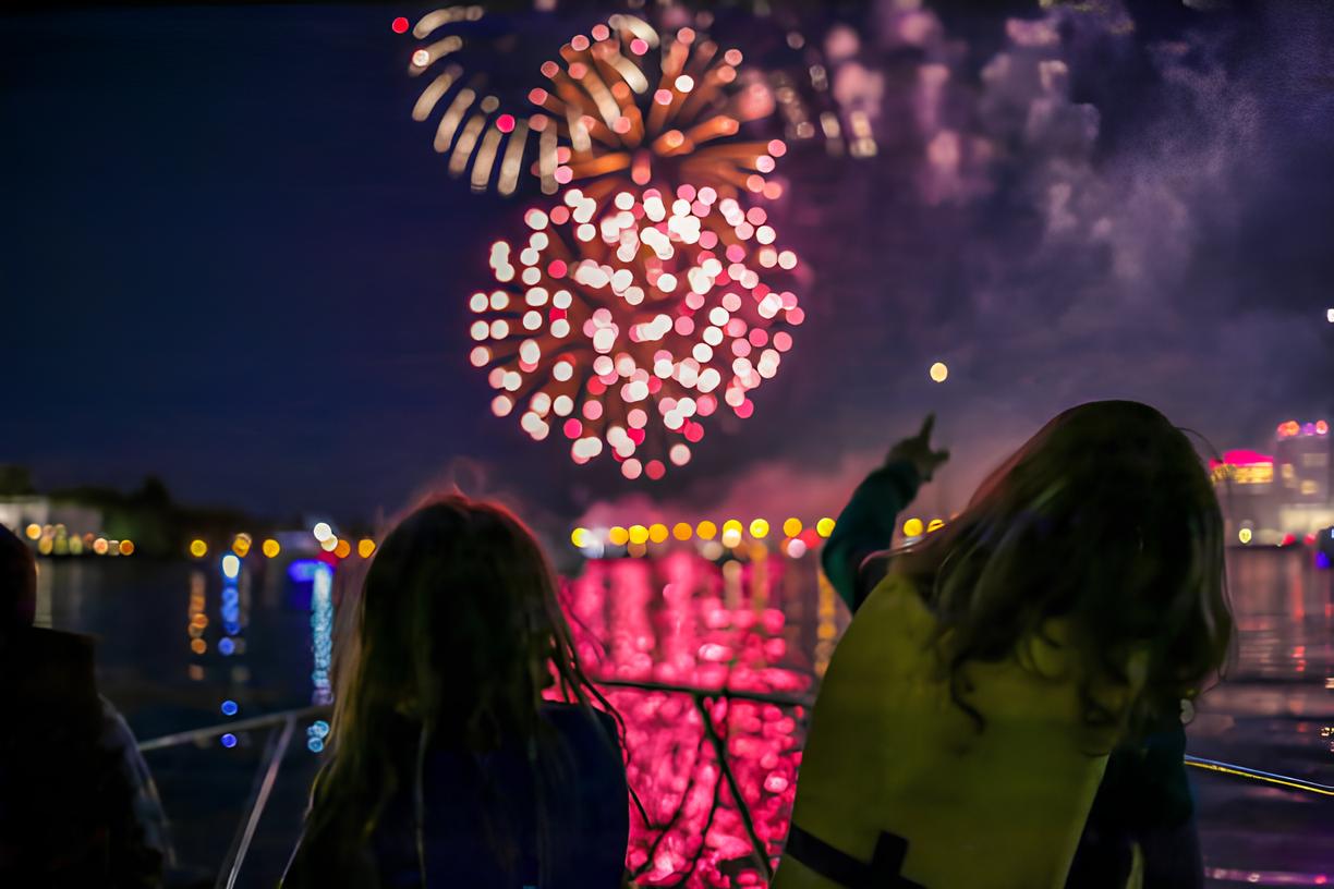 Best Places to Watch Sydney Fireworks for Kids